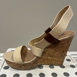 Steve Madden Preowned sandal wedges size 11.